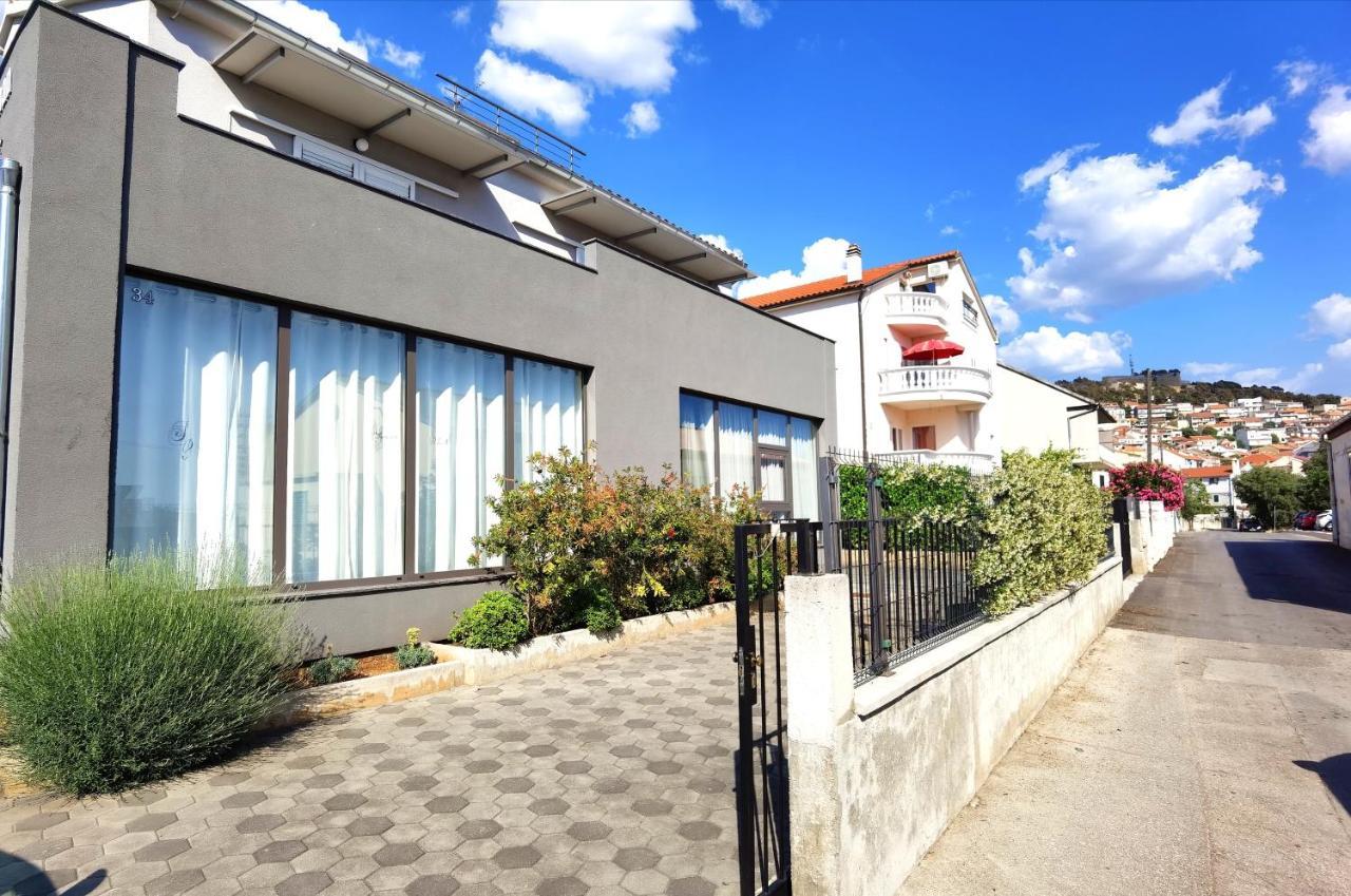 Apartments Ella Šibenik Eksteriør billede