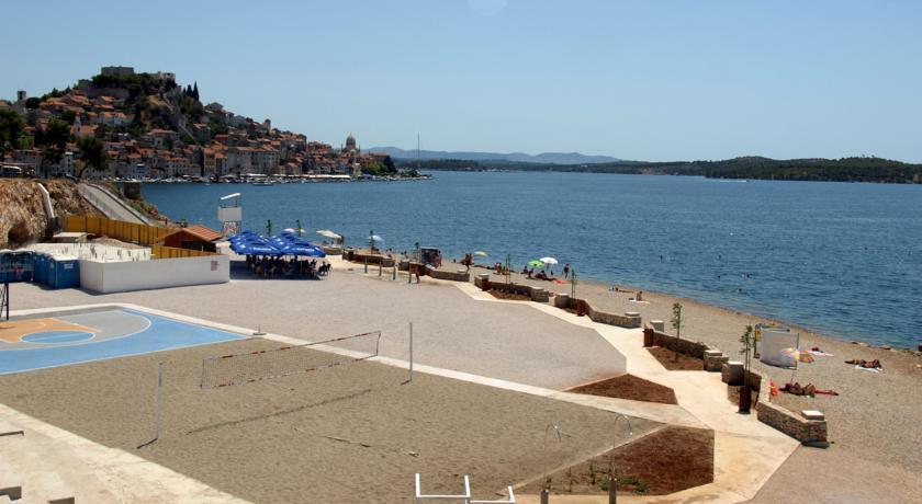 Apartments Ella Šibenik Eksteriør billede